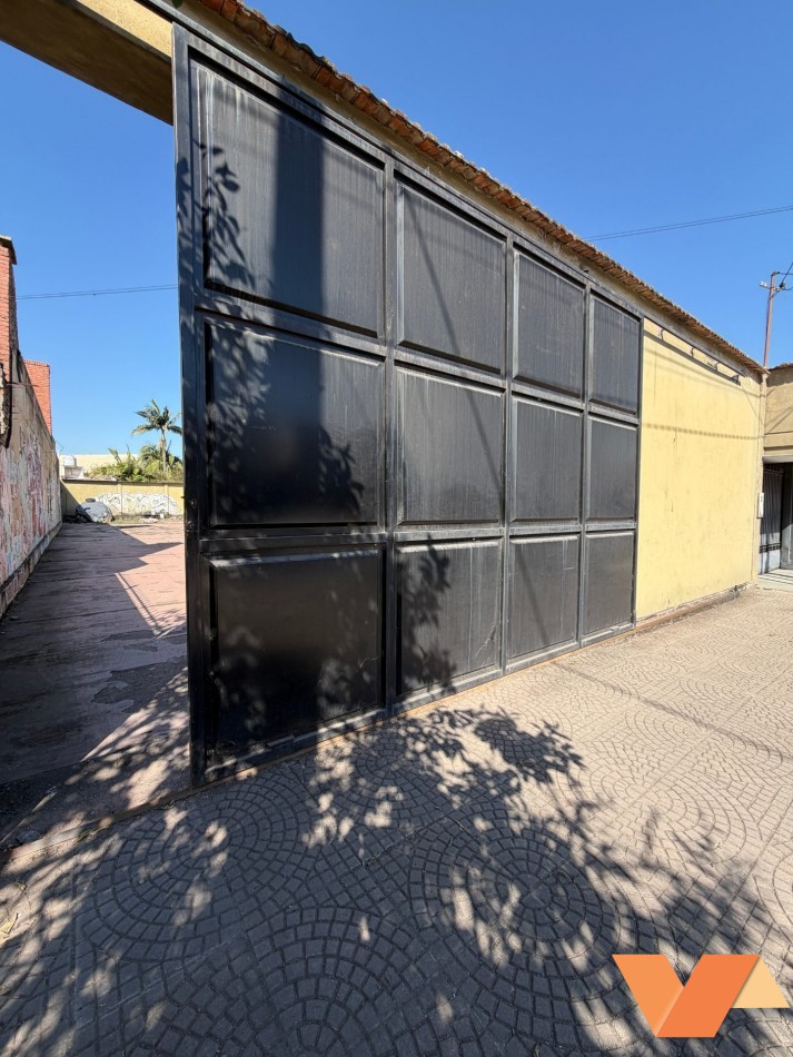 Terreno en alquiler de 440 m² con amplio acceso — ideal estacionamiento
