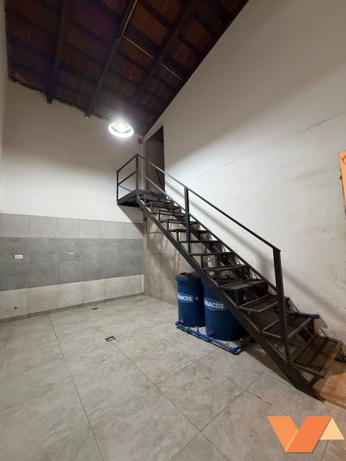 Local comercial en alquiler en esquina frente a Plaza Mitre | 200 m² | Concepcion