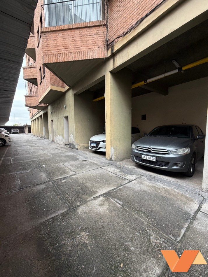 Cochera en Venta - Moreno al 300 - 12,84 m² - Planta Baja