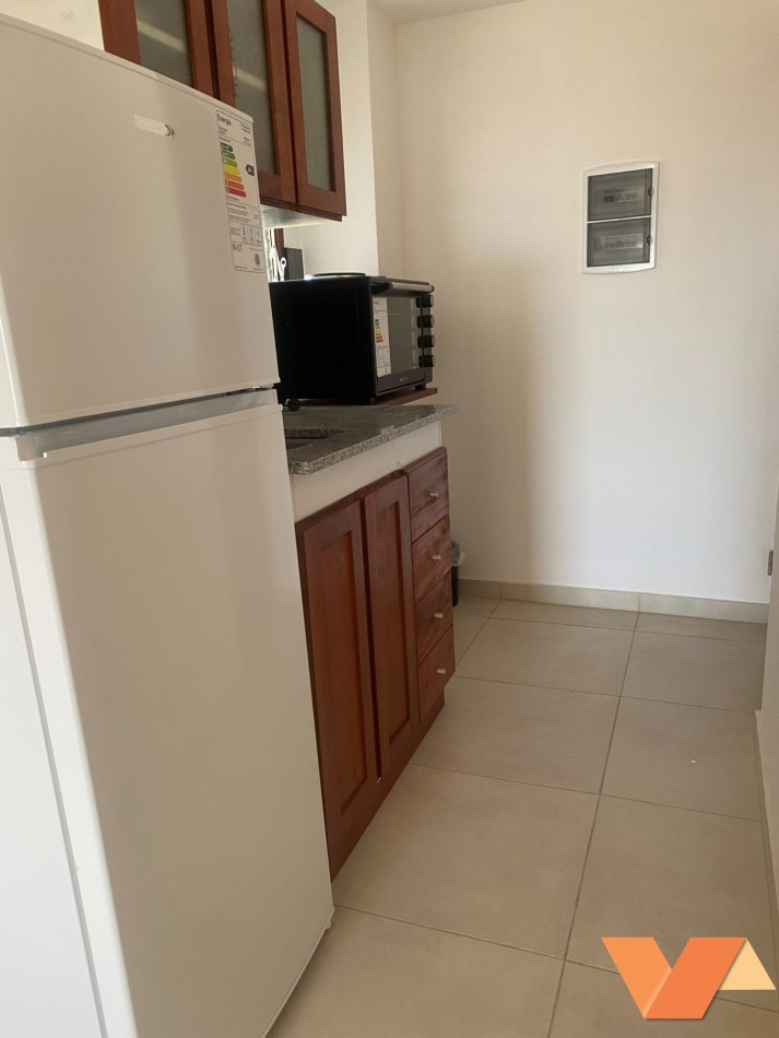 Monoambiente amoblado en alquiler en Mendoza al 1300 con Balcon 